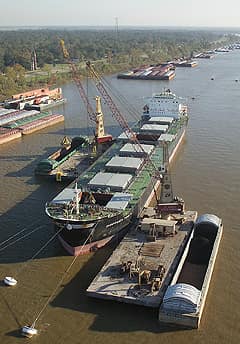 德国Gottwald移动式港口浮吊机