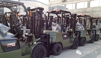 大连叉车成功注册编入《中国人民解放军装备承制单位名录》