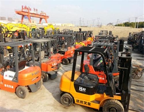 高位叉车怎样上货才能上地更准确