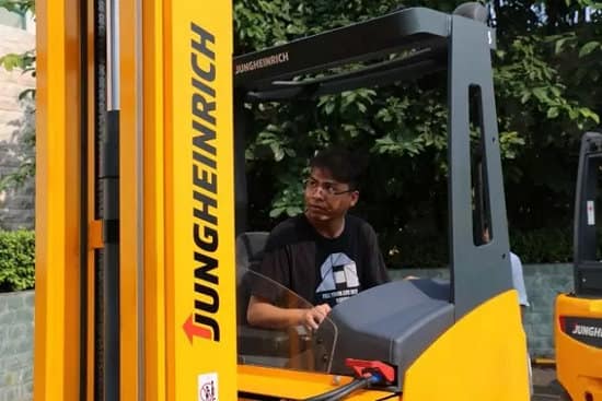 永恒力叉车全国巡演广州站正在上演