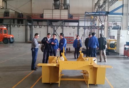 安徽省总工会领导专家来合力公司考察职工技术创新成果