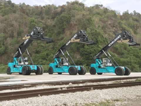 科尼正面吊顺利交付至泰国Sri Trang Logistic