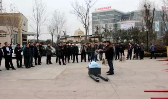 2017年海斯特叉车技术交流会暨“我身边的海斯特叉车”摄影大赛颁奖仪式在青岛成功举办