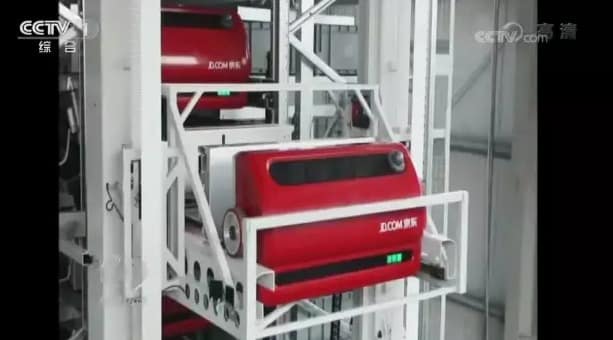 央视《焦点访谈》聚焦京东无人仓 物流机器人让零售革命走向你我