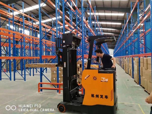杭州叉车丨不同的货架系统搭配不同的叉车