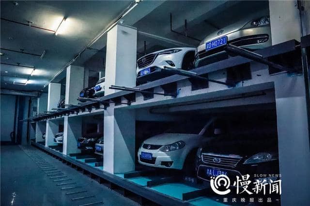 拥有搬车机器人的智能车库,重庆解放碑商圈投用