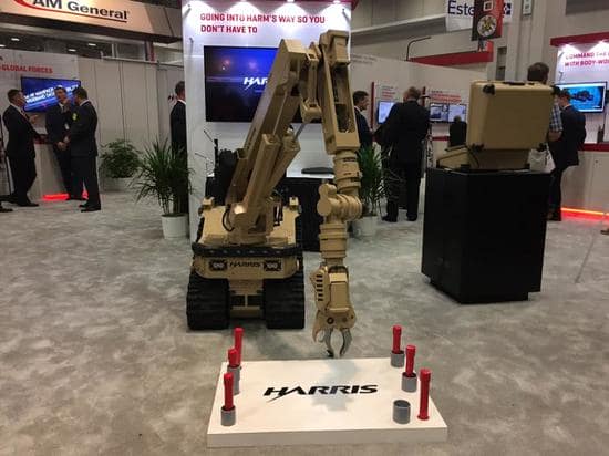 英军研发新型拆弹机器人 具备触觉反馈能力