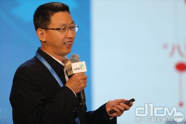 清华大学软件学院院长、大数据系统软件国家工程实验室常务副主任、工业大数据系统与应用北京市重点实验室主任王建民