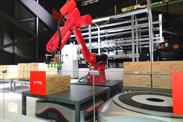 以智能仓储方案供应商亮相CeMAT，京东机器人真正实现产业化