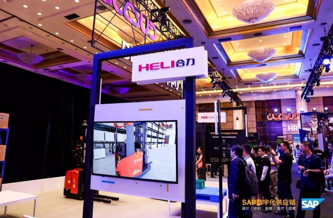 抓党建促发展！“合力”创新，“叉车”自强有担当！