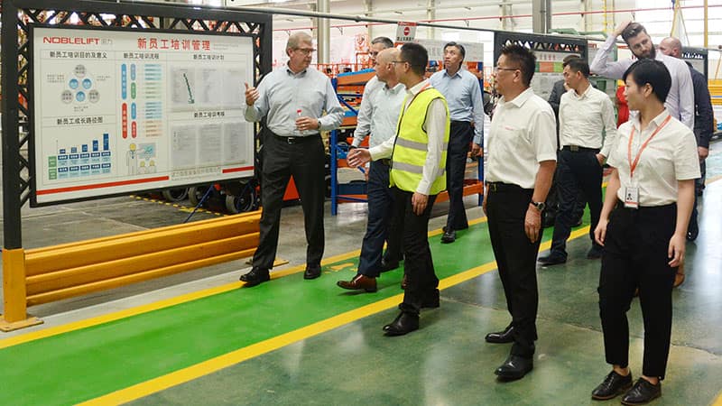 诺力股份首批高空平台设备交付仪式隆重举行