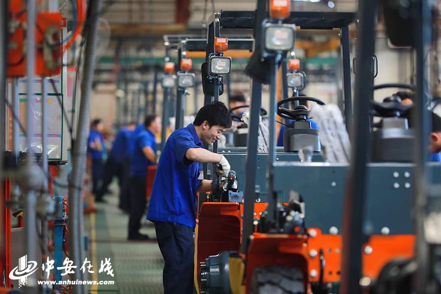 合力叉车从零起步到世界第七的“逆袭密码”