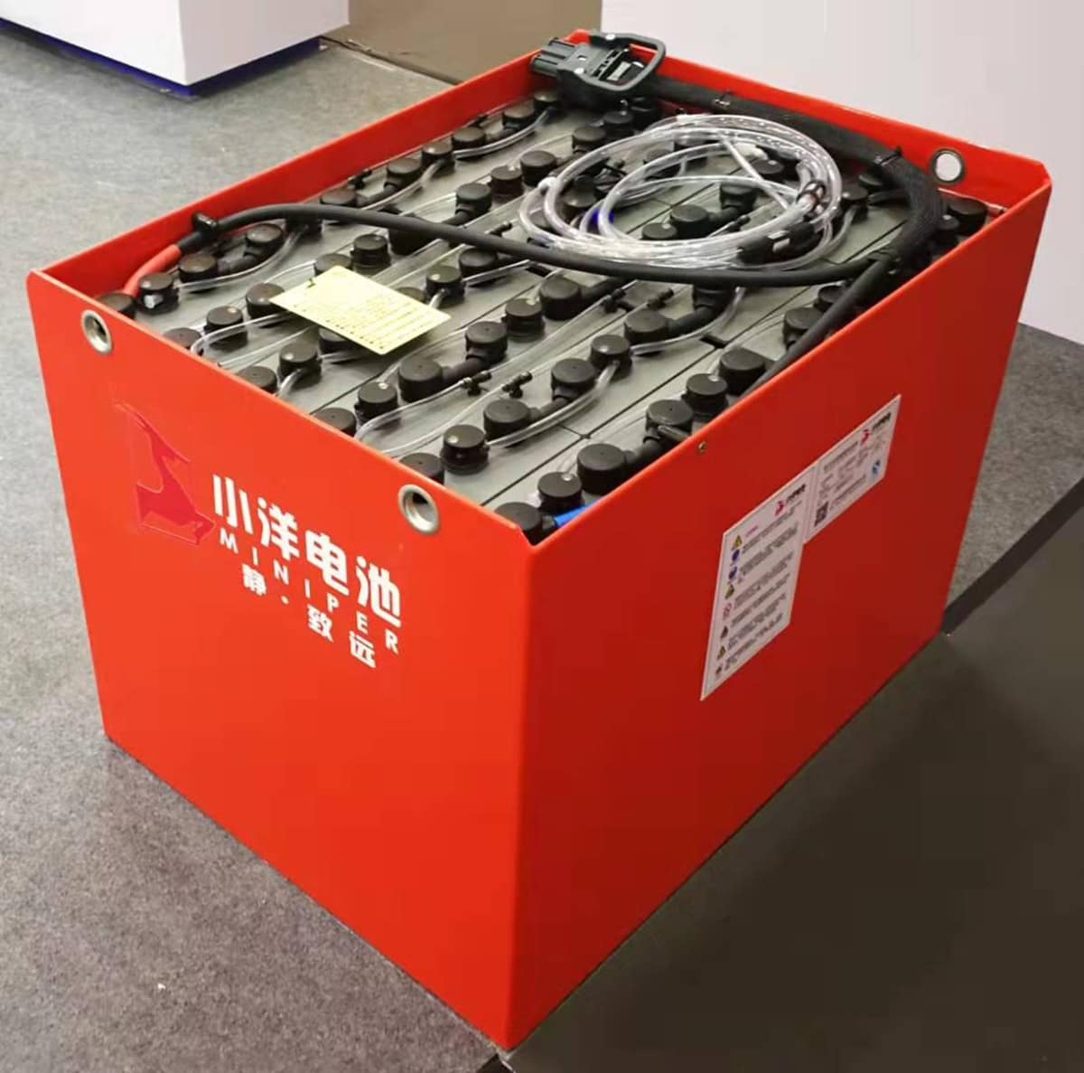 小洋电源推出能用5年的叉车电池