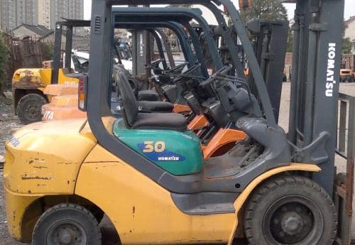 3吨合力叉车每小时油耗是多少