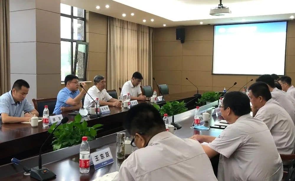 解放发动机事业部 兄弟同心！携手向“中国第一、世界一流”目标迈进！