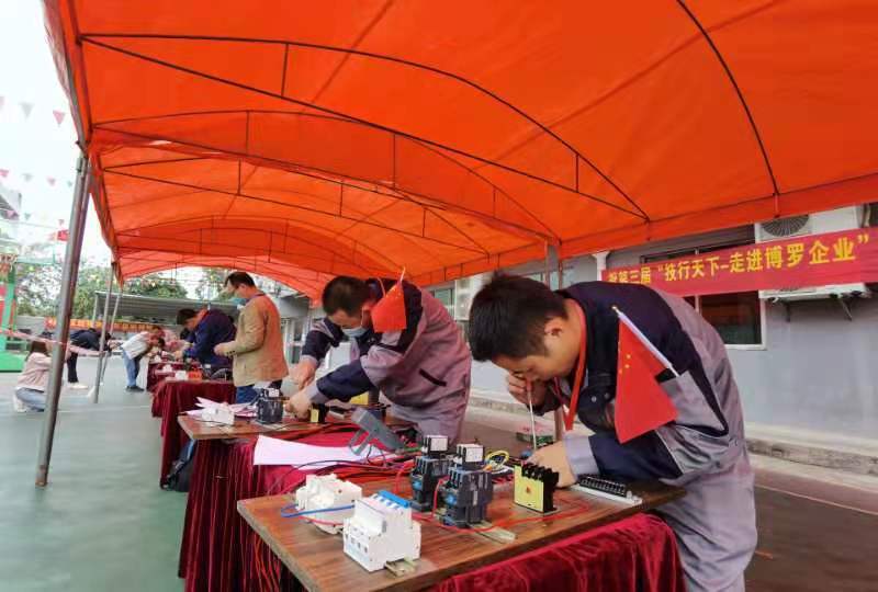 涨见识!惠州博罗技工开叉车投篮显身手