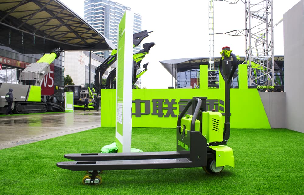 绿色动力 智享未来 ——中联重科叉车亮相宝马展