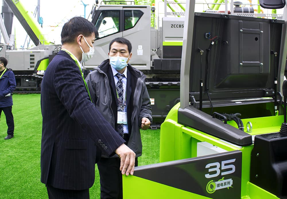 绿色动力 智享未来 ——中联重科叉车亮相宝马展