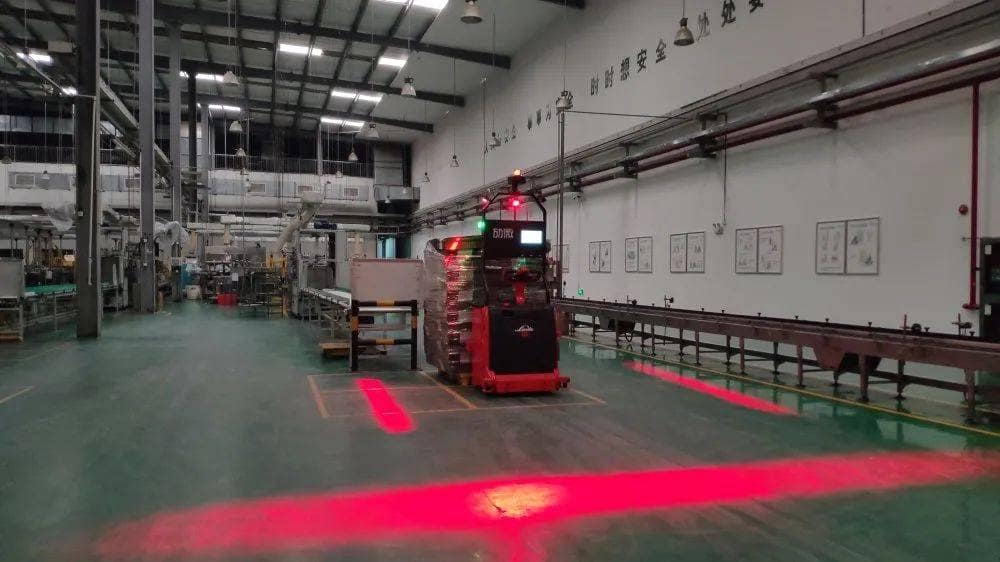 无人叉车案例精选| 劢微机器人助力湖南某食品巨头智造物流提速