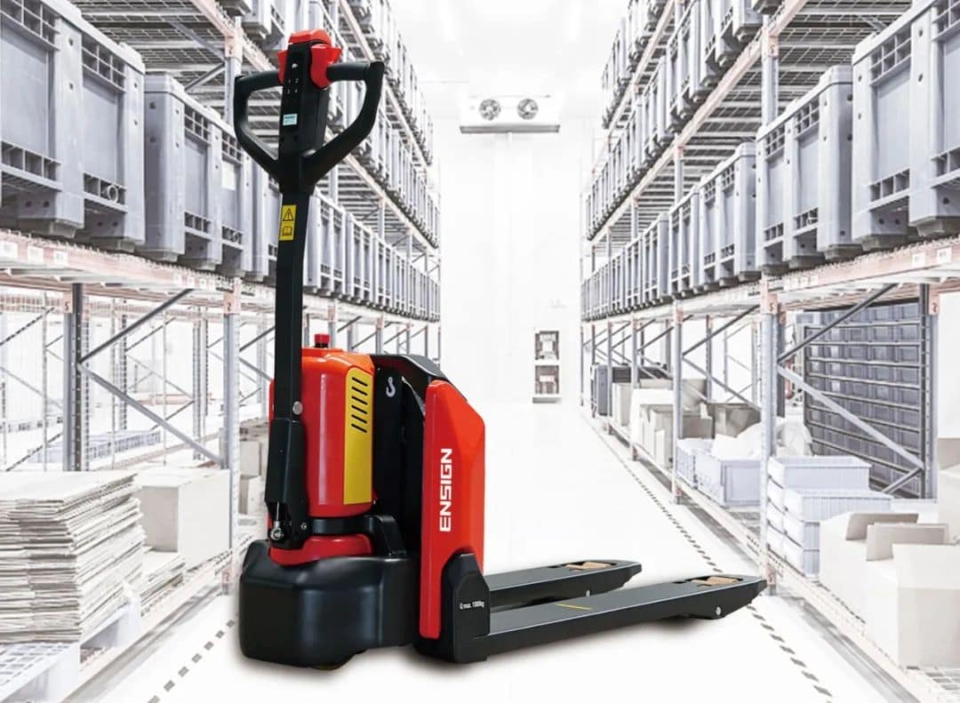 超强动力·刚劲沉稳 | 英轩叉车再迎批量订单
