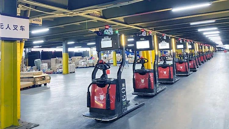 木蚁机器人完成近亿元融资，领跑AGV智能叉车场景应用