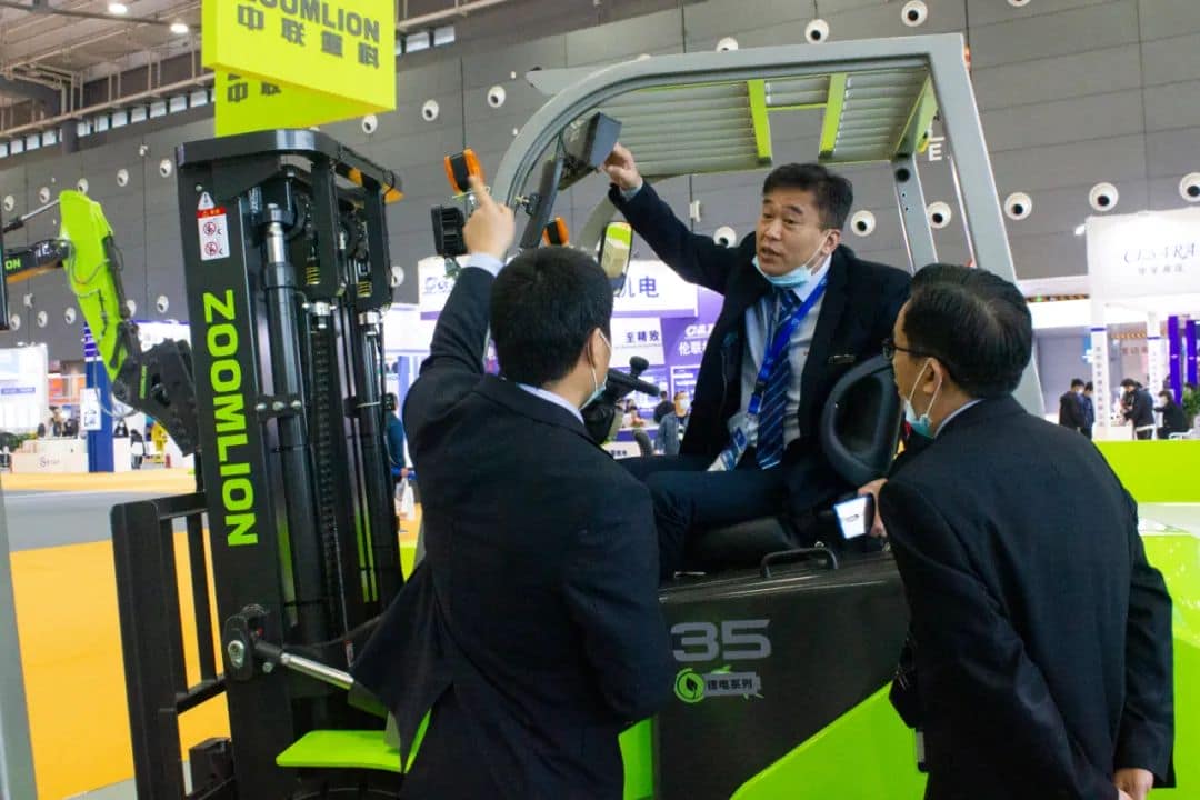 中联重科叉车亮相长沙工程机械展