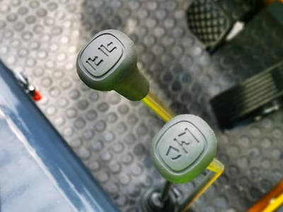 电动叉车为什么前进后退不灵了？有什么解决办法？