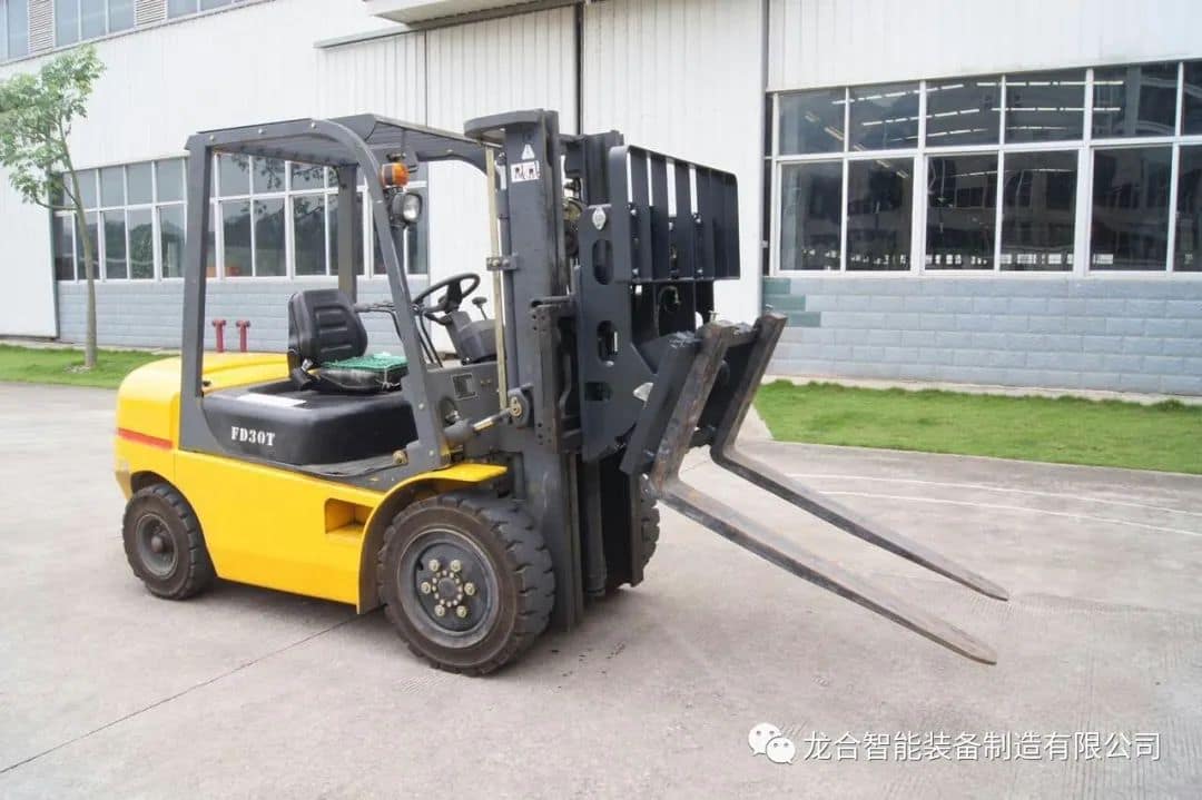 龙合智能 | 叉车属具之倾翻叉