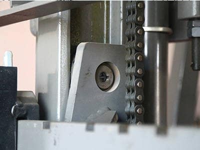 电动液压叉车和丙烷叉车比有什么优缺点?