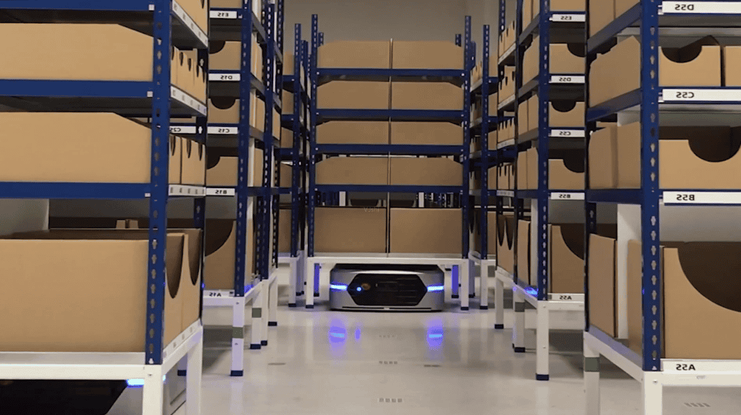 行业新宠——高举升叉车AGV