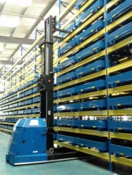 行业新宠——高举升叉车AGV