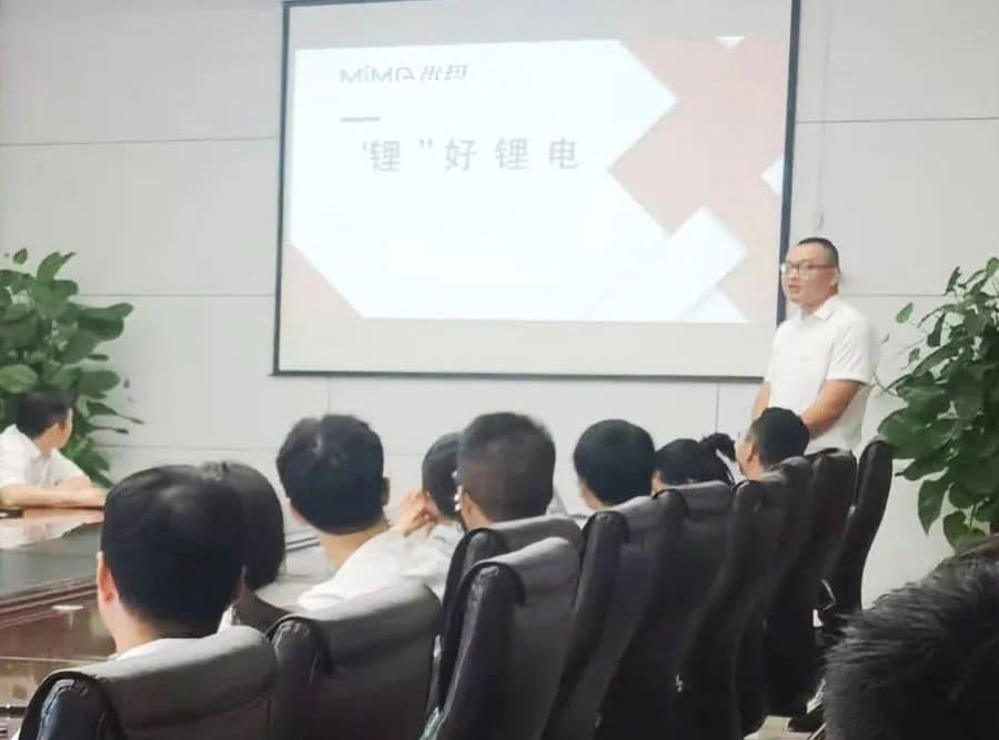 米玛锂电叉车---最懂工业车辆的锂电池