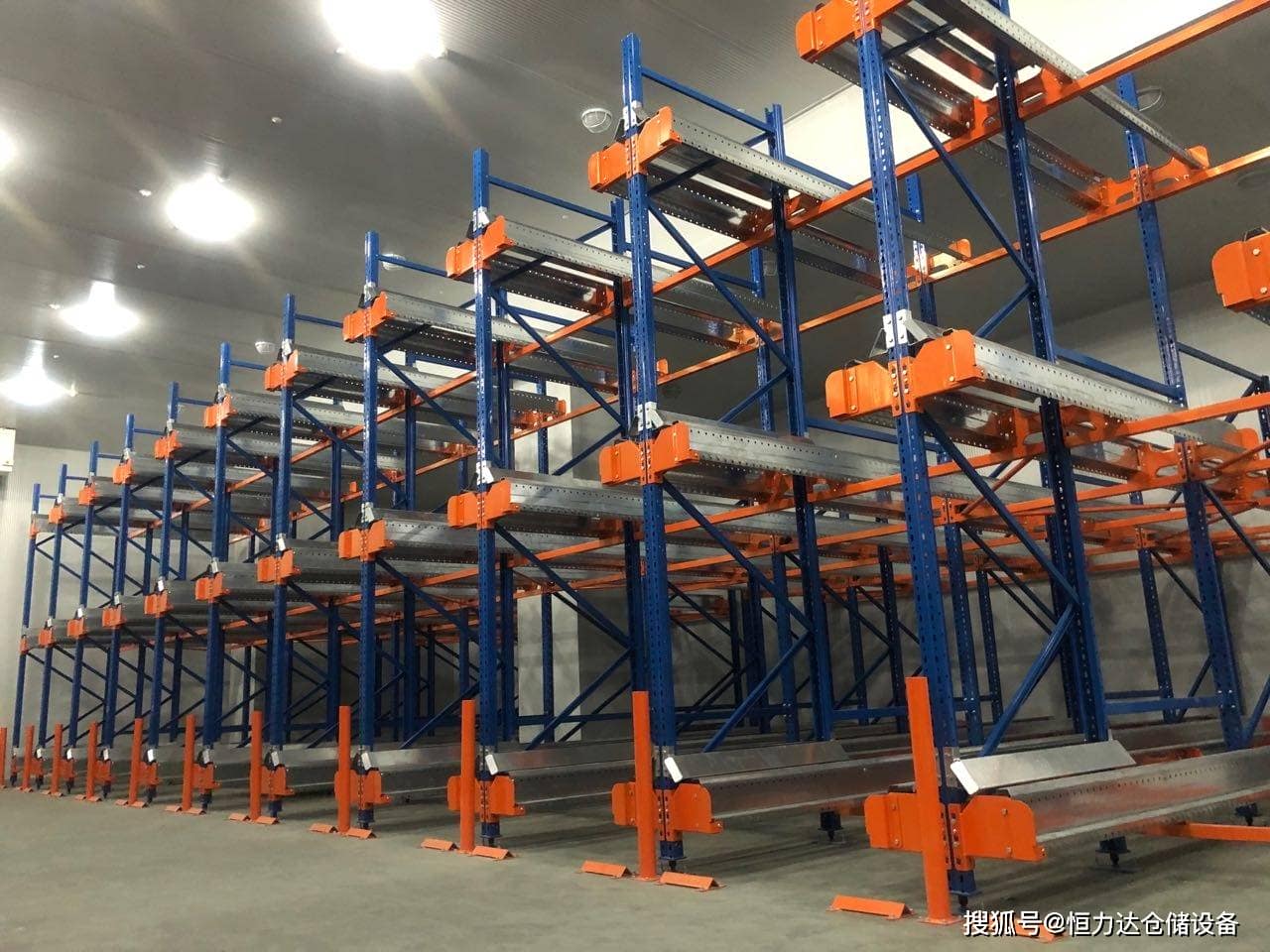 穿梭车货架的设计要求