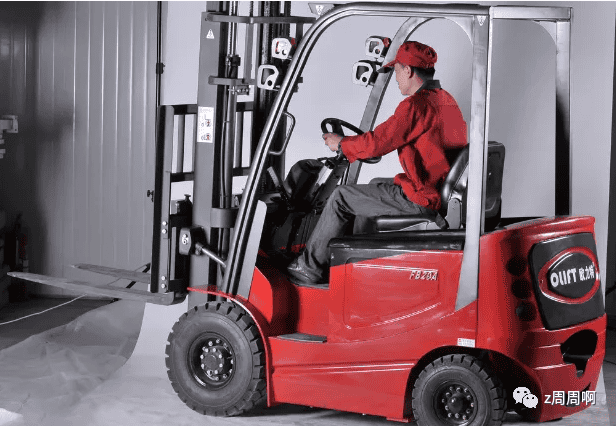 培训考叉车证 考时间准备什么资料有用吗