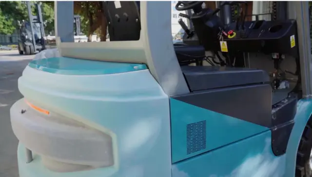 -25℃！宝骊KBE-01电动叉车开启冷链物流领“鲜”模式