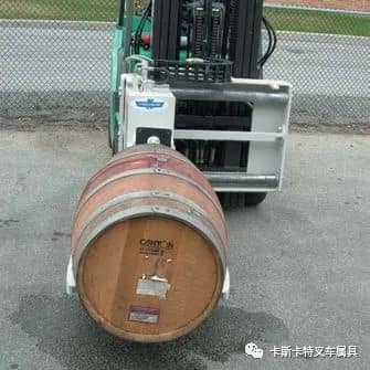 卡斯卡特叉车属具在饮料行业的应用