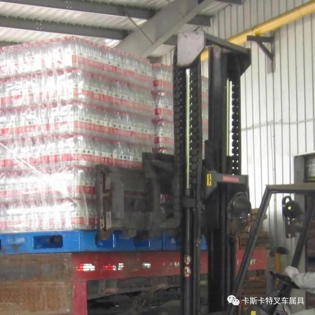 卡斯卡特叉车属具在饮料行业的应用