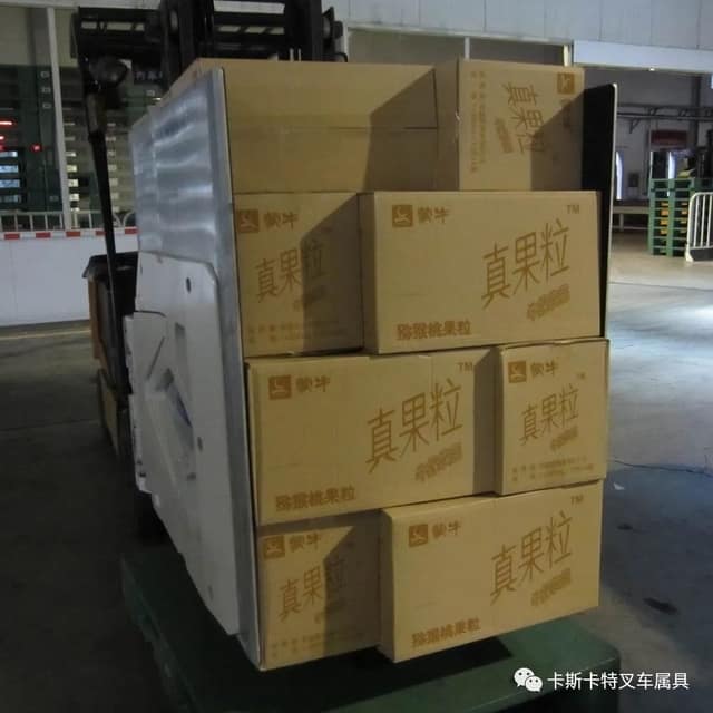 卡斯卡特叉车属具在饮料行业的应用