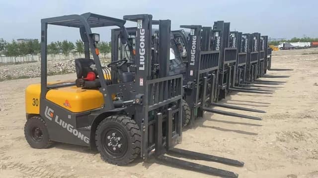 同比增长超110%！柳工叉车逆市突围的背后