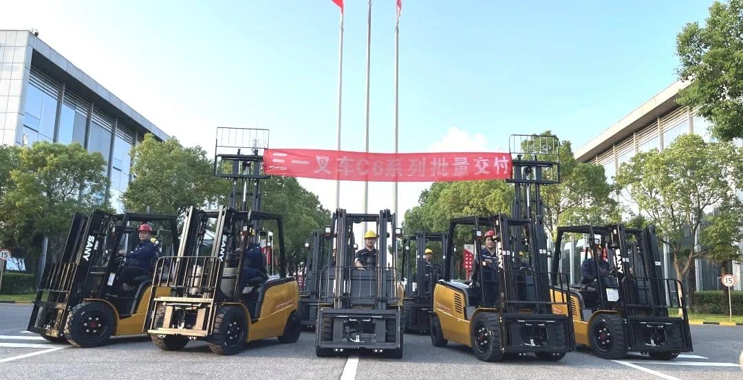 三一首批C6新品电动叉车批量交付，引爆行业新升级！