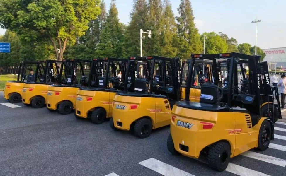 三一首批C6新品电动叉车批量交付，引爆行业新升级！